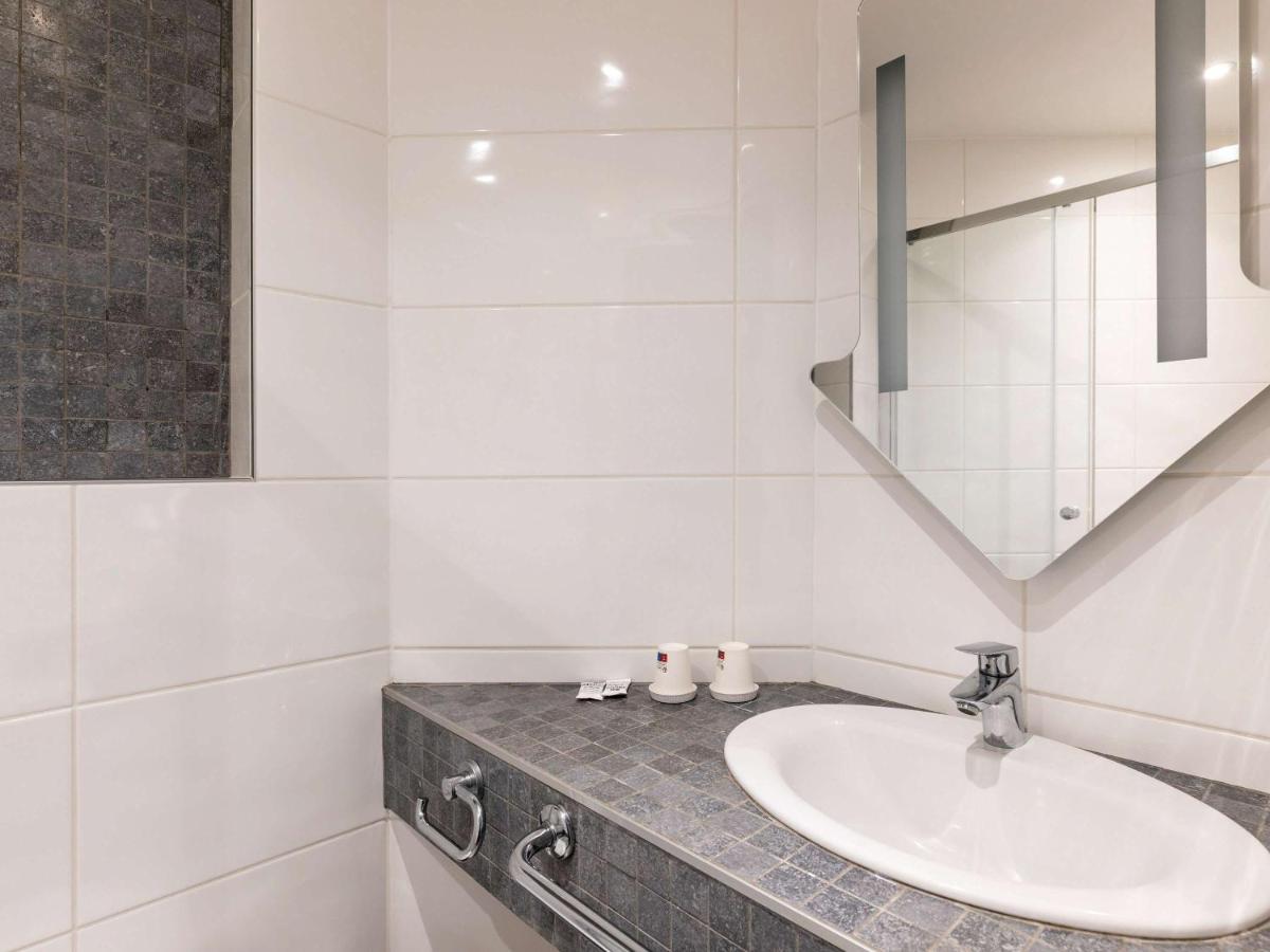 Ibis Budget Lyon Est Saint Quentin Fallavier Esterno foto