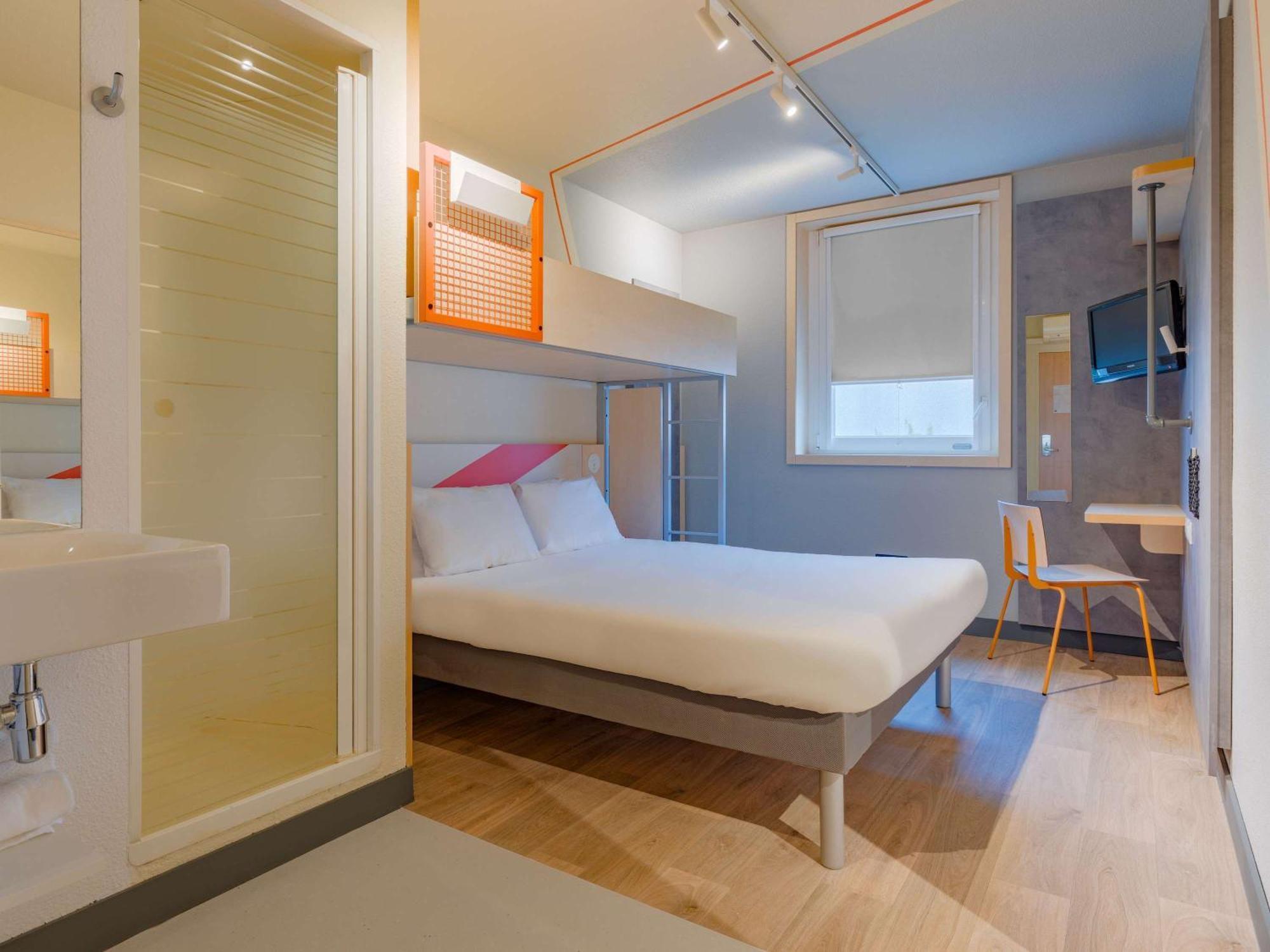 Ibis Budget Lyon Est Saint Quentin Fallavier Esterno foto