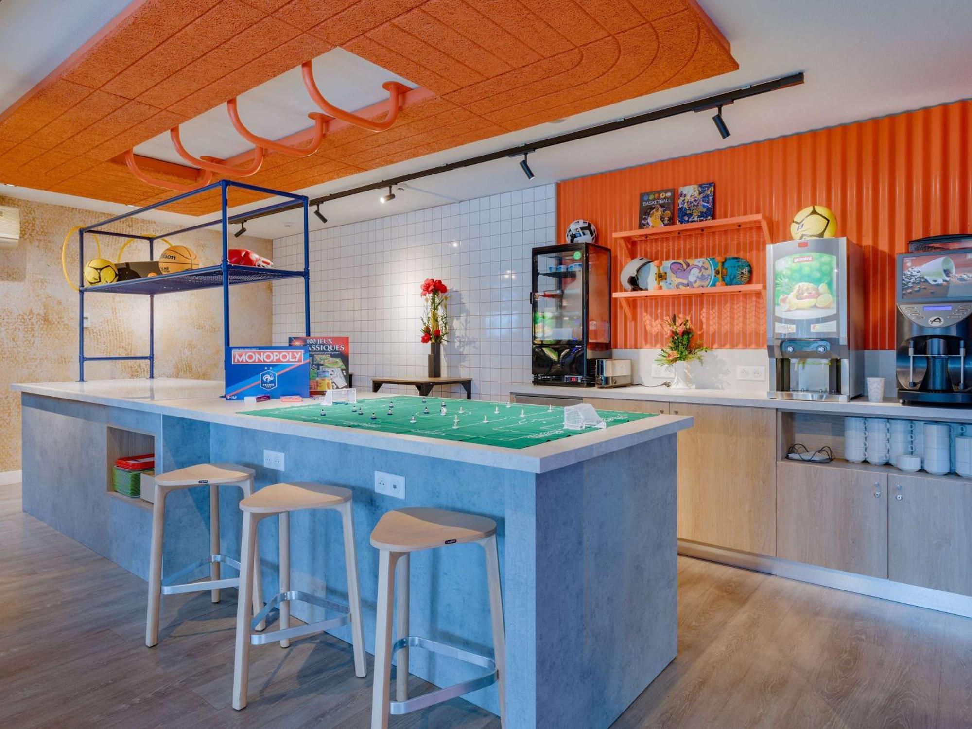 Ibis Budget Lyon Est Saint Quentin Fallavier Esterno foto