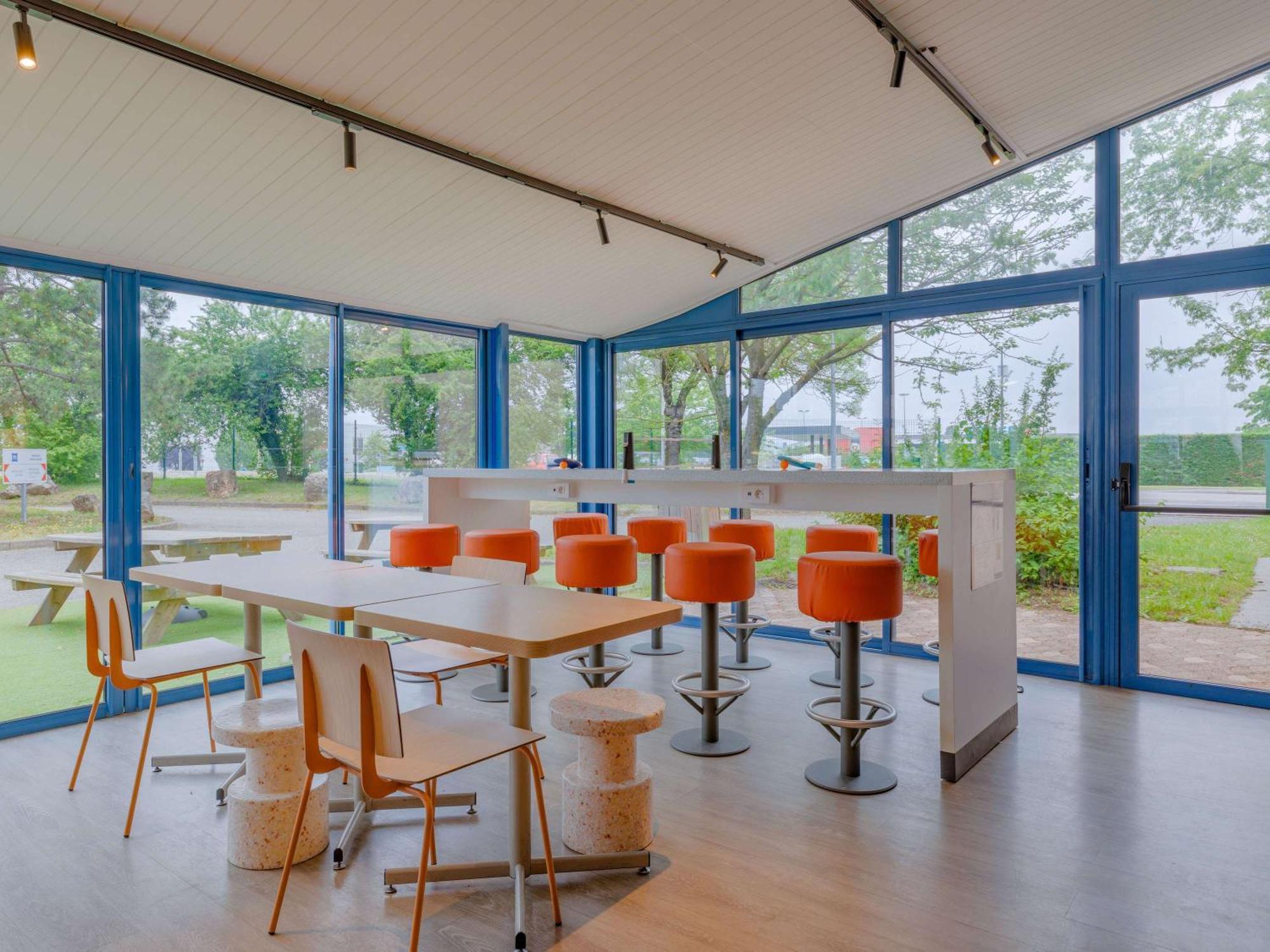 Ibis Budget Lyon Est Saint Quentin Fallavier Esterno foto