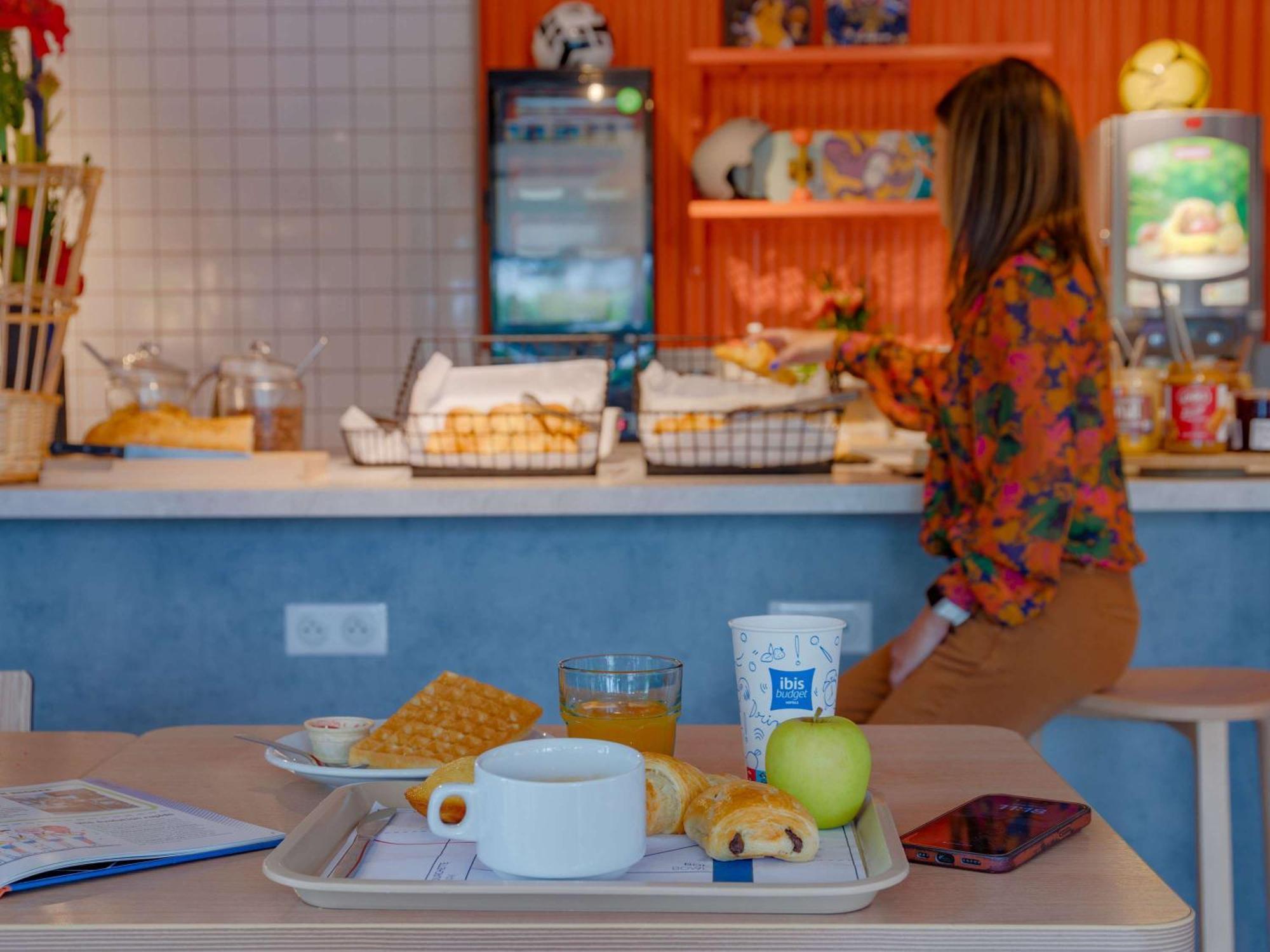 Ibis Budget Lyon Est Saint Quentin Fallavier Esterno foto