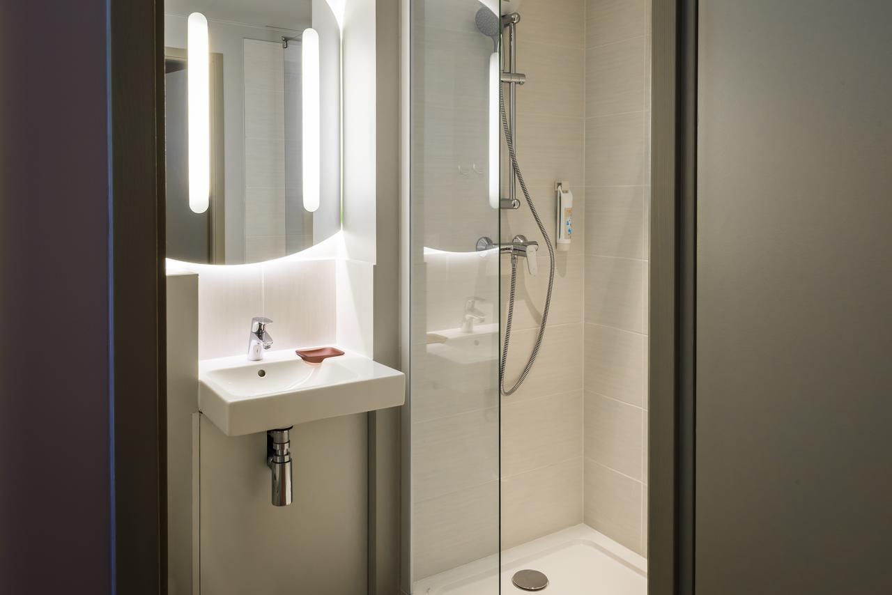 Ibis Budget Lyon Est Saint Quentin Fallavier Esterno foto